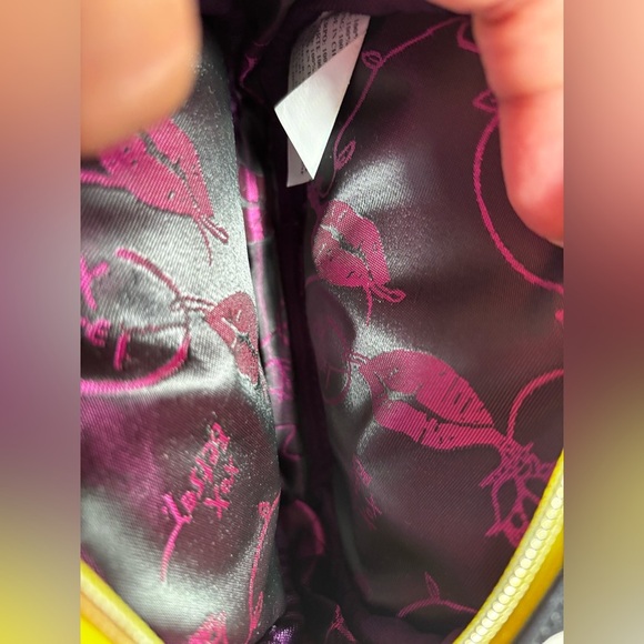 Betsey Johnson small makeup bag - Picture 2 of 2